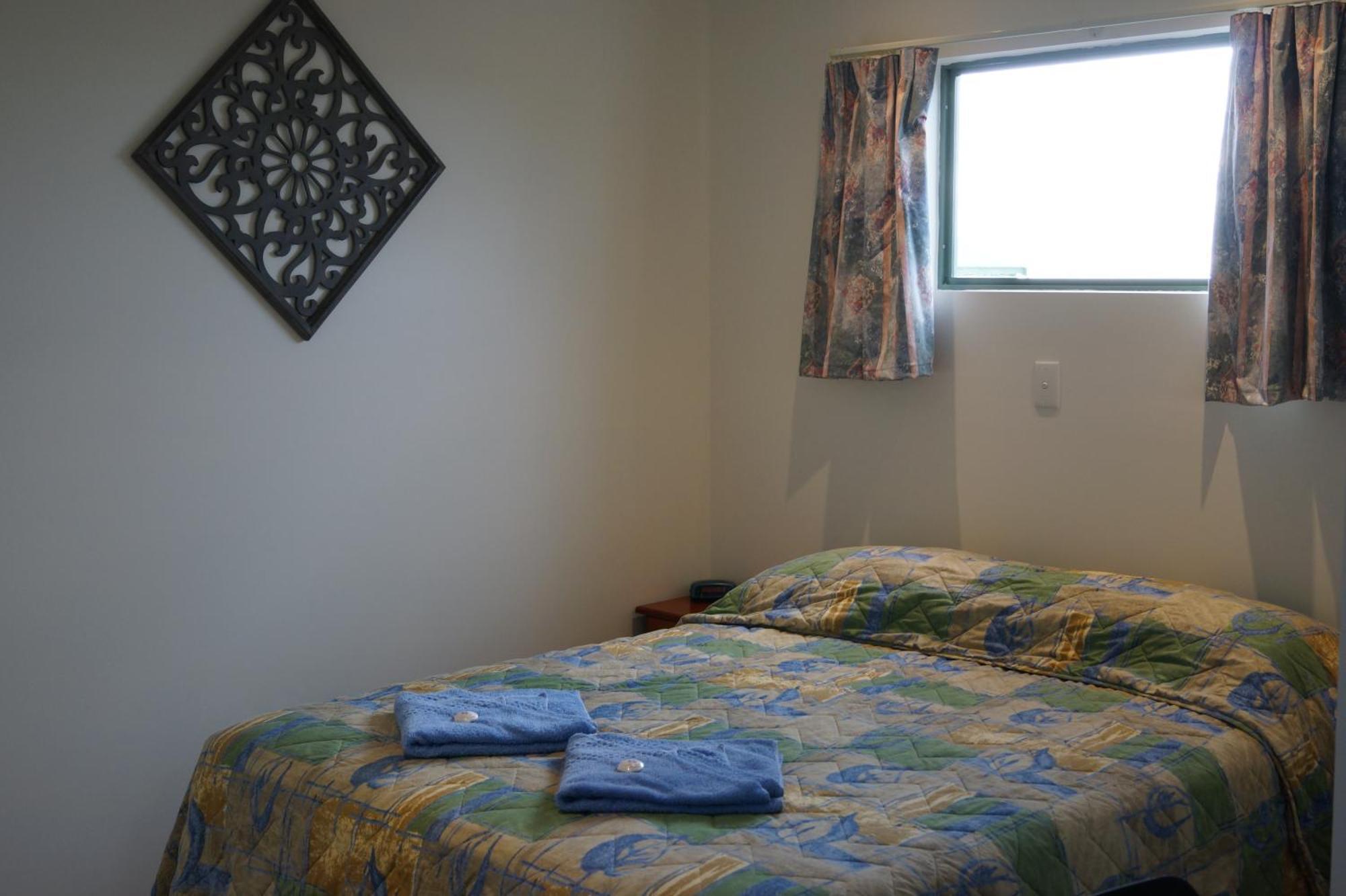 Lake Albert Caravan Park Otel Meningie Oda fotoğraf