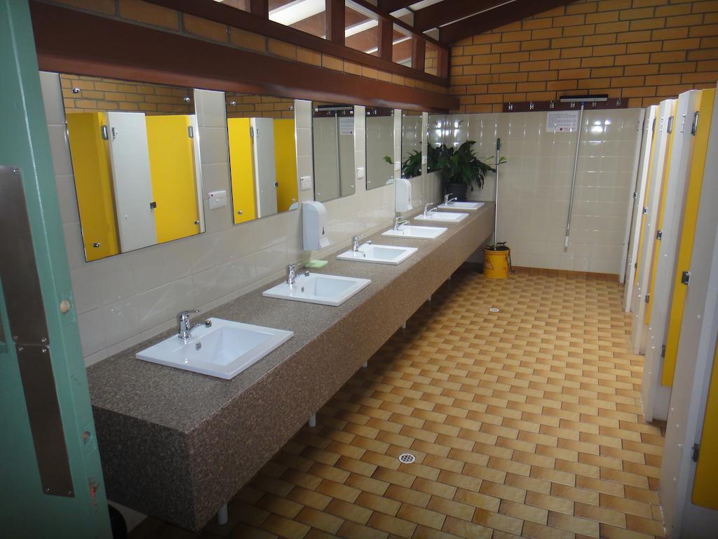 Lake Albert Caravan Park Otel Meningie Oda fotoğraf