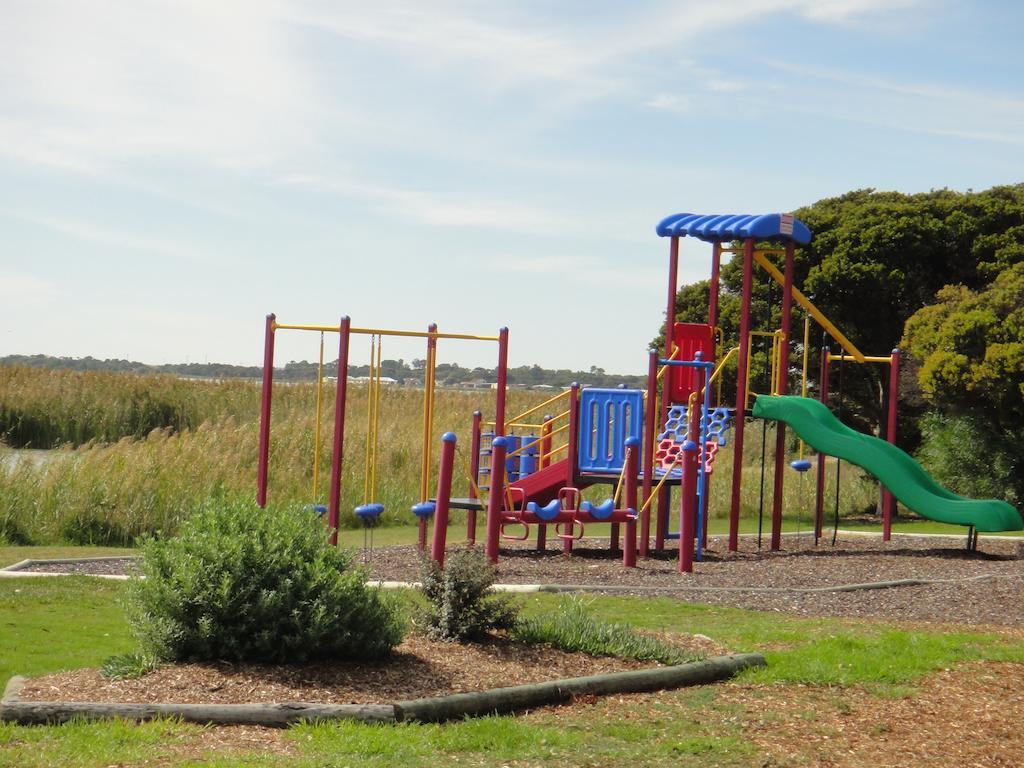 Lake Albert Caravan Park Otel Meningie Dış mekan fotoğraf