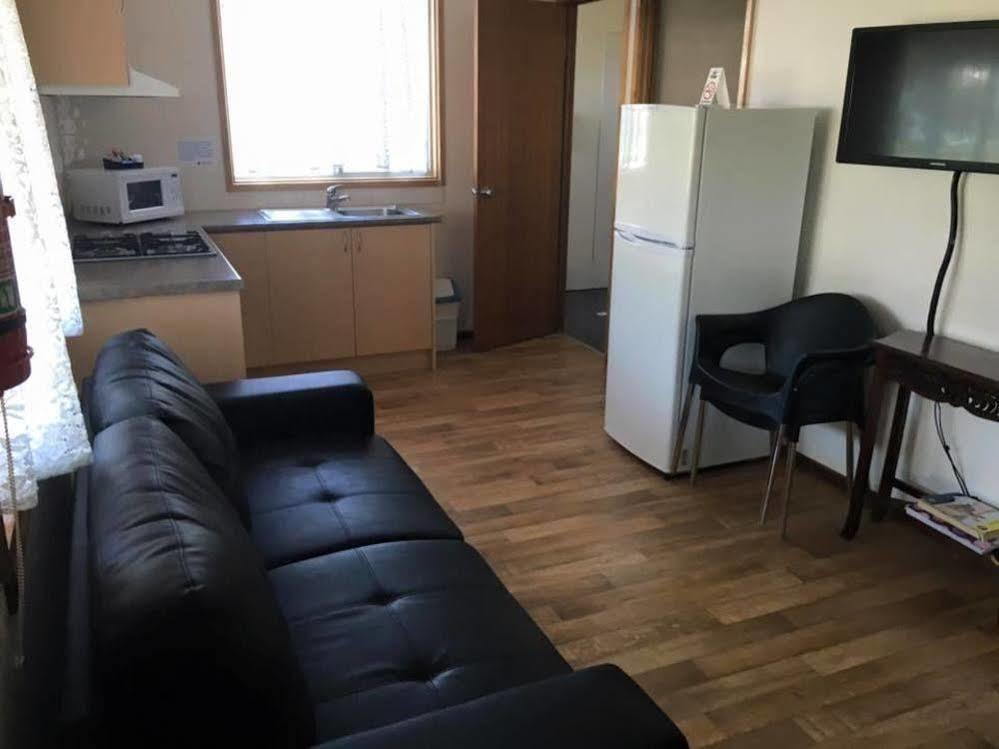 Lake Albert Caravan Park Otel Meningie Dış mekan fotoğraf