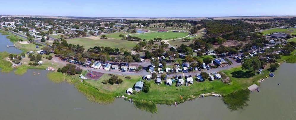 Lake Albert Caravan Park Otel Meningie Dış mekan fotoğraf
